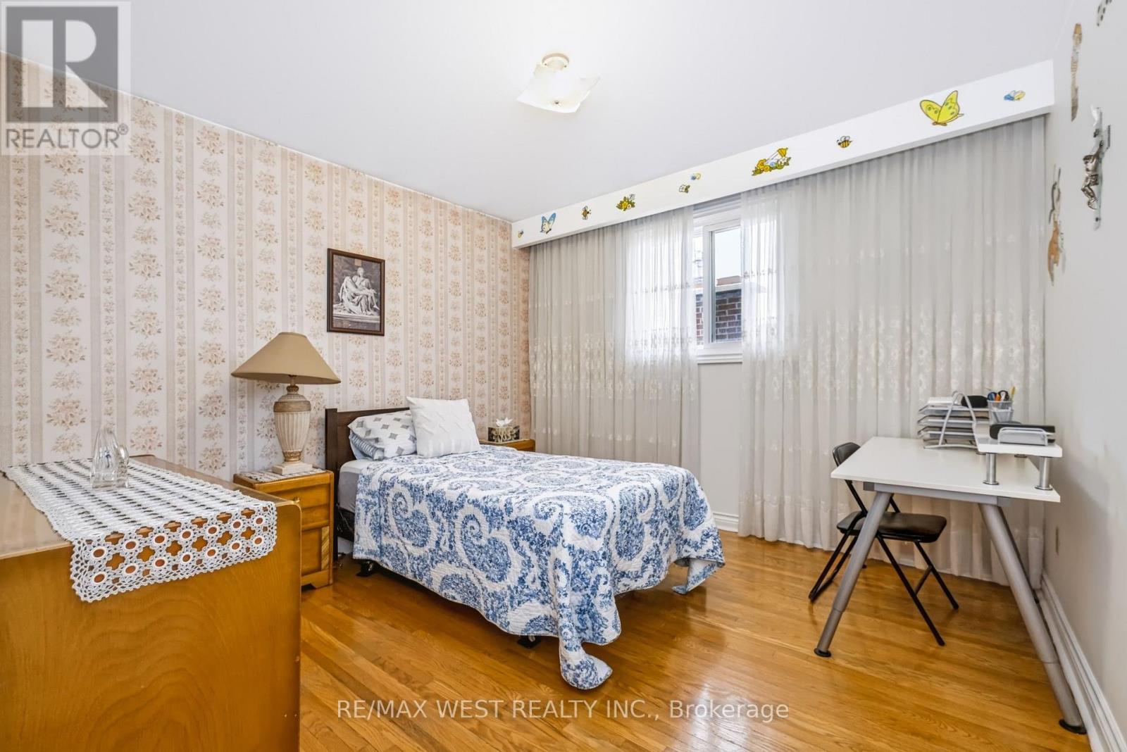 254 Maple Leaf Drive, Toronto, Ontario  M6L 1P1 - Photo 35 - W13879872