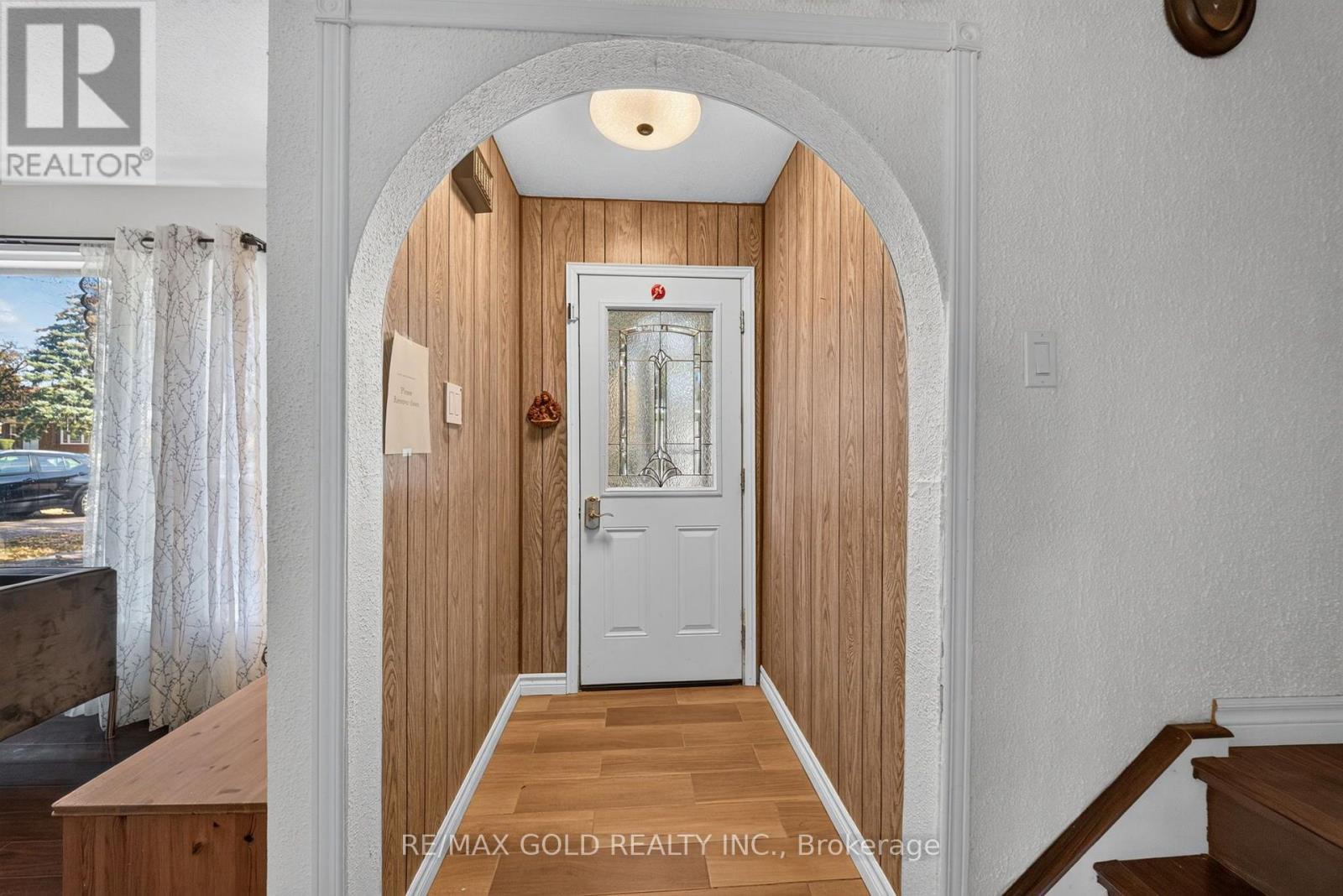 129 Folkstone Crescent, Brampton, Ontario  L6T 3M6 - Photo 7 - W13879904