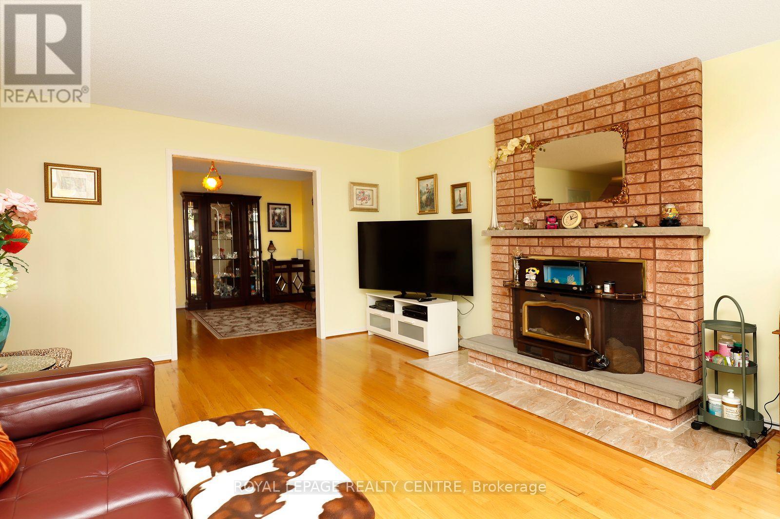 5680 Oldcastle Crescent, Mississauga, Ontario  L5M 4X5 - Photo 11 - W13879908