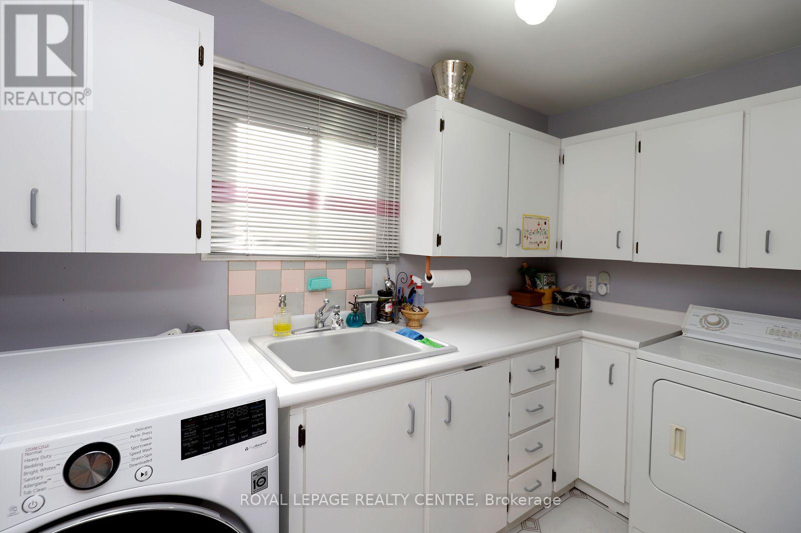 5680 Oldcastle Crescent, Mississauga, Ontario  L5M 4X5 - Photo 14 - W13879908