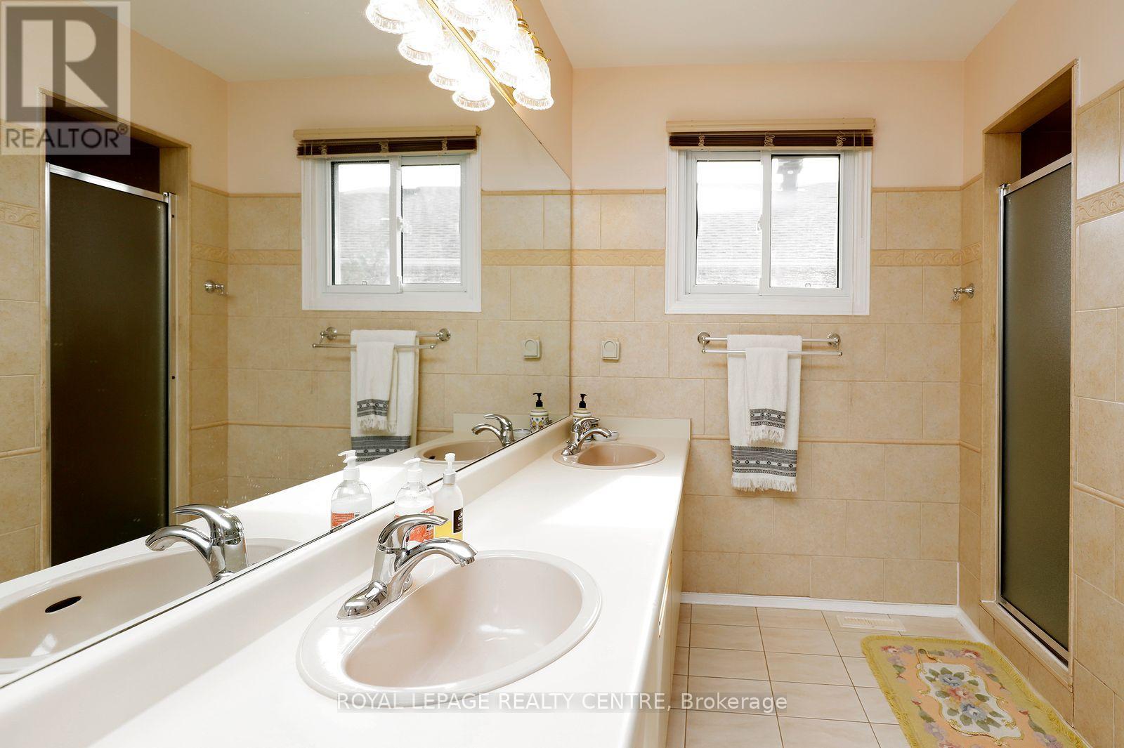 5680 Oldcastle Crescent, Mississauga, Ontario  L5M 4X5 - Photo 21 - W13879908