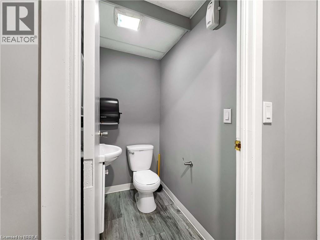 80 Brant Avenue Unit# 1005, Brantford, Ontario  N3T 3H1 - Photo 11 - 40869590