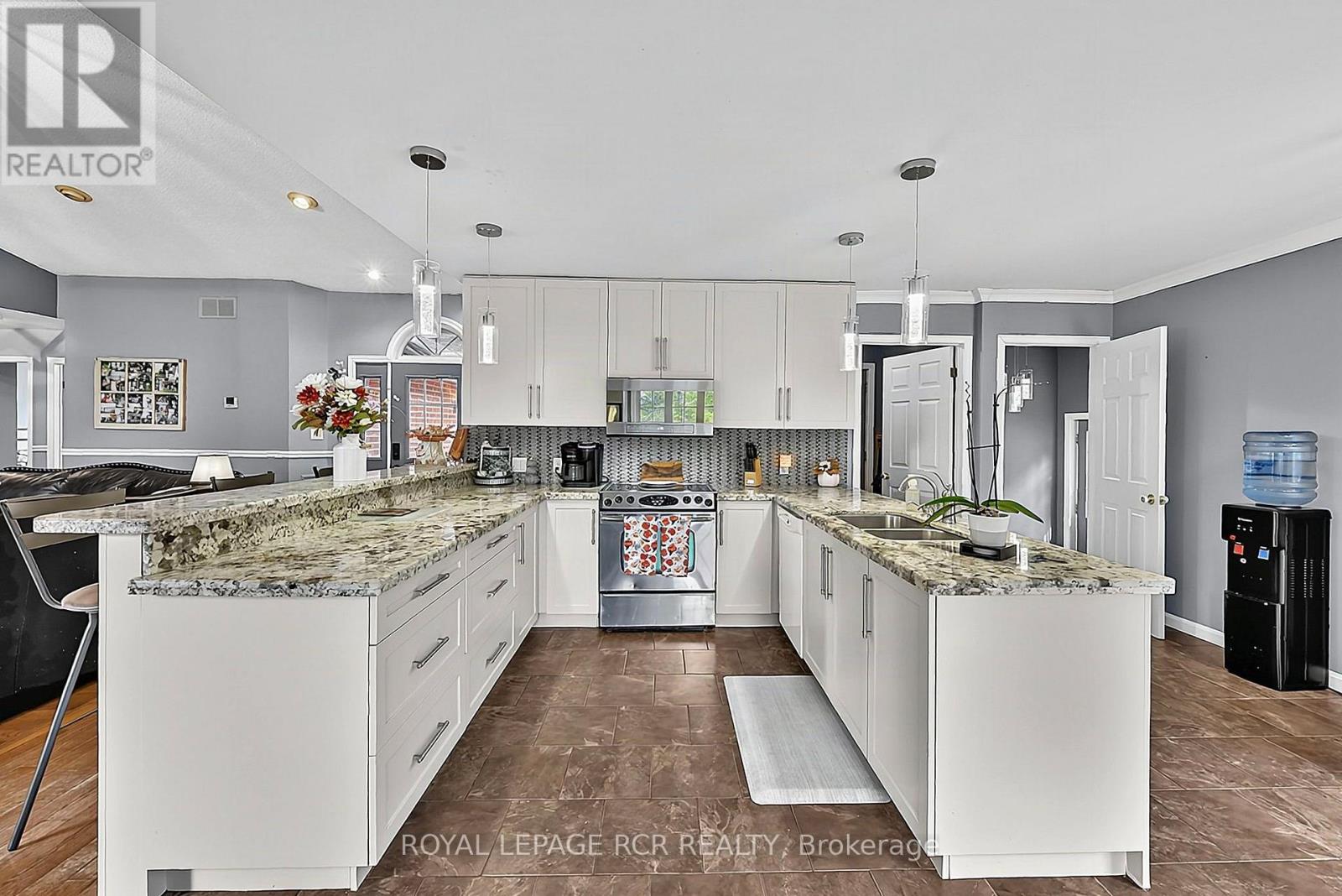 11 Fisher Drive, Adjala-Tosorontio, Ontario  L0M 1J0 - Photo 11 - N13862408