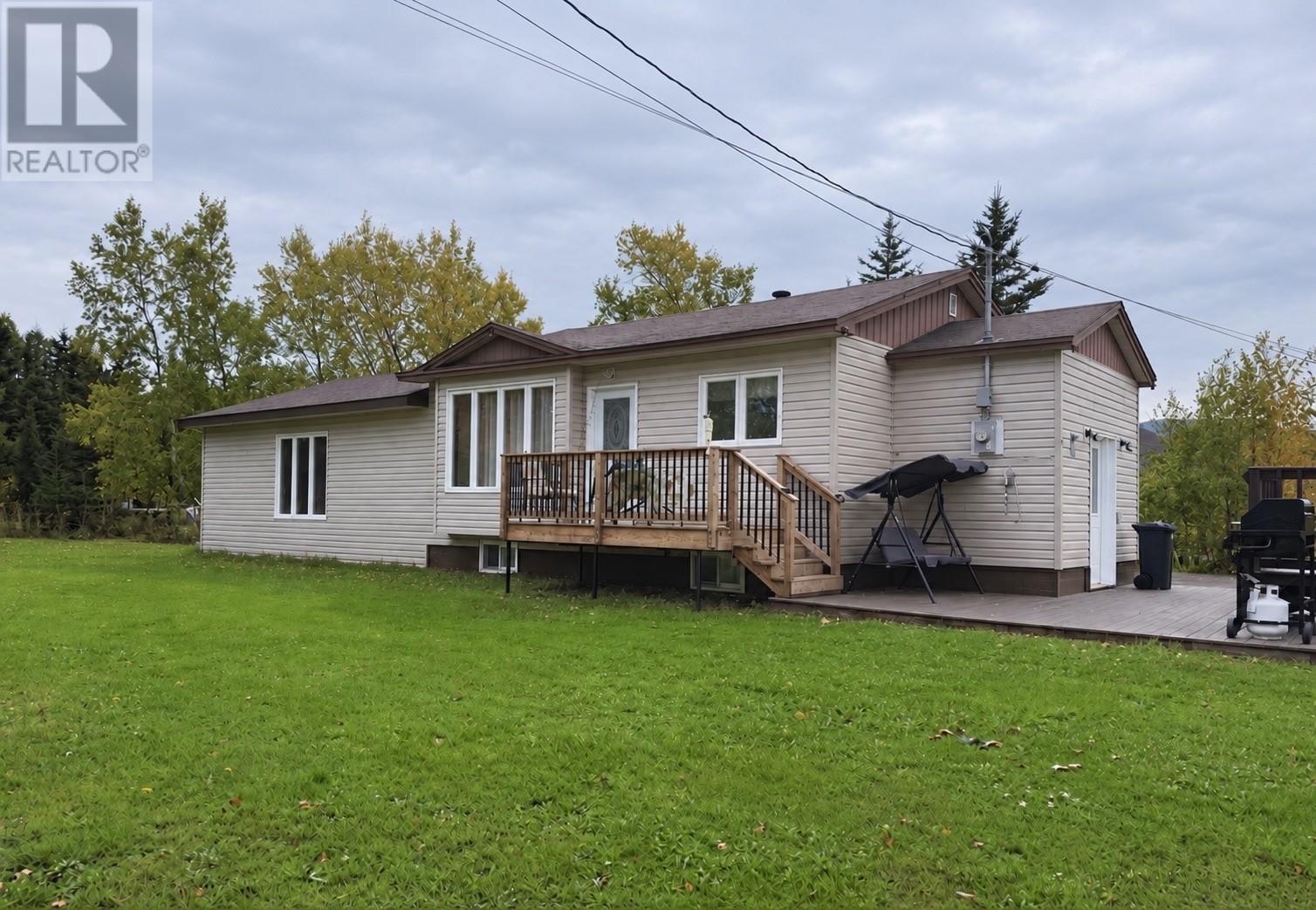 6 Third Avenue, Pasadena, Newfoundland & Labrador