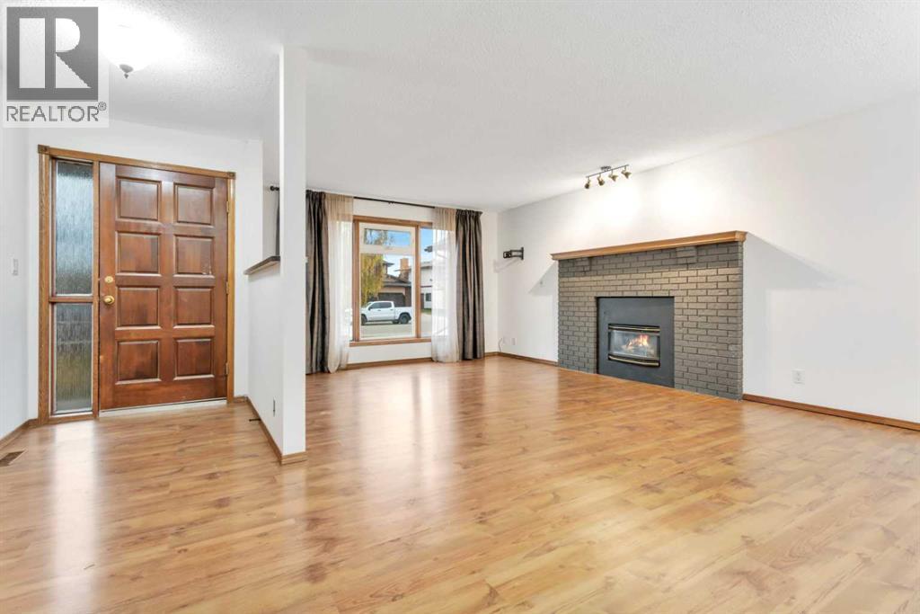 54 Rogers Crescent