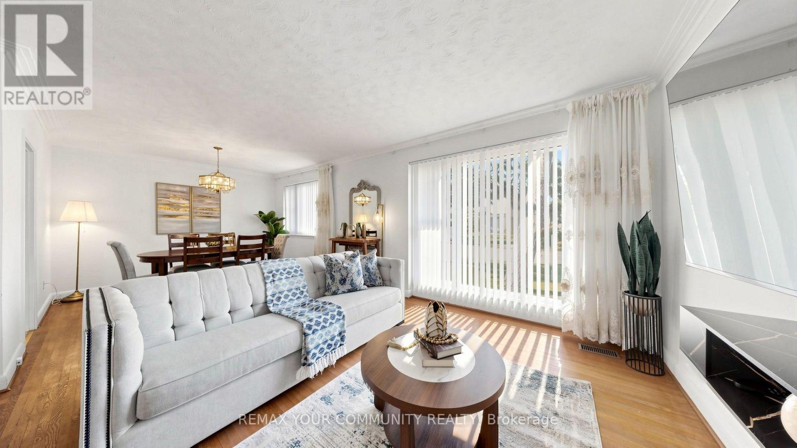 487 Hounslow Avenue, Toronto, Ontario  M2R 1J1 - Photo 6 - C13880104