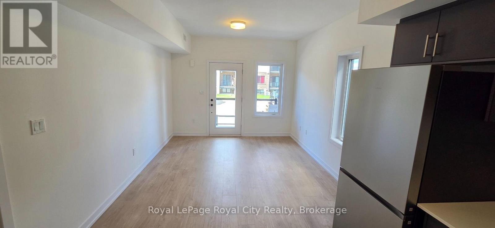 100 - 42 Lowes Road SW, Guelph, Ontario  N1G 0H6 - Photo 2 - X13880156