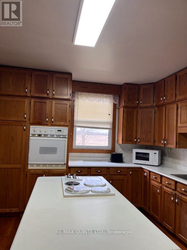 3511 County Road 1, Prince Edward County, Ontario  K0K 1G0 - Photo 12 - X13880108