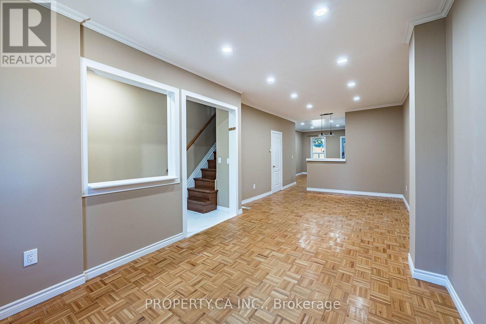 32 Frankdale Avenue, Toronto (Danforth Village-East York), Ontario  M4J 3Z9 - Photo 12 - E13880088