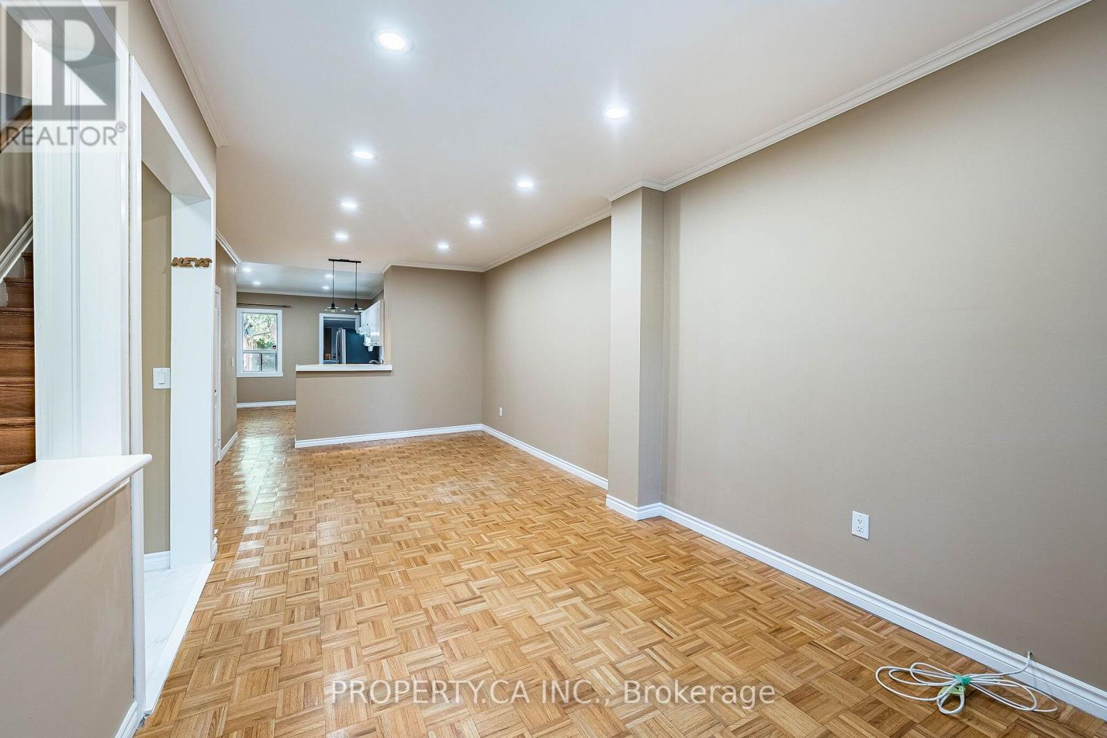 32 Frankdale Avenue, Toronto (Danforth Village-East York), Ontario  M4J 3Z9 - Photo 13 - E13880088