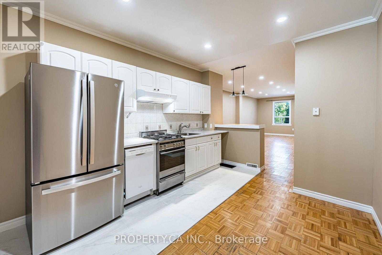 32 Frankdale Avenue, Toronto (Danforth Village-East York), Ontario  M4J 3Z9 - Photo 20 - E13880088