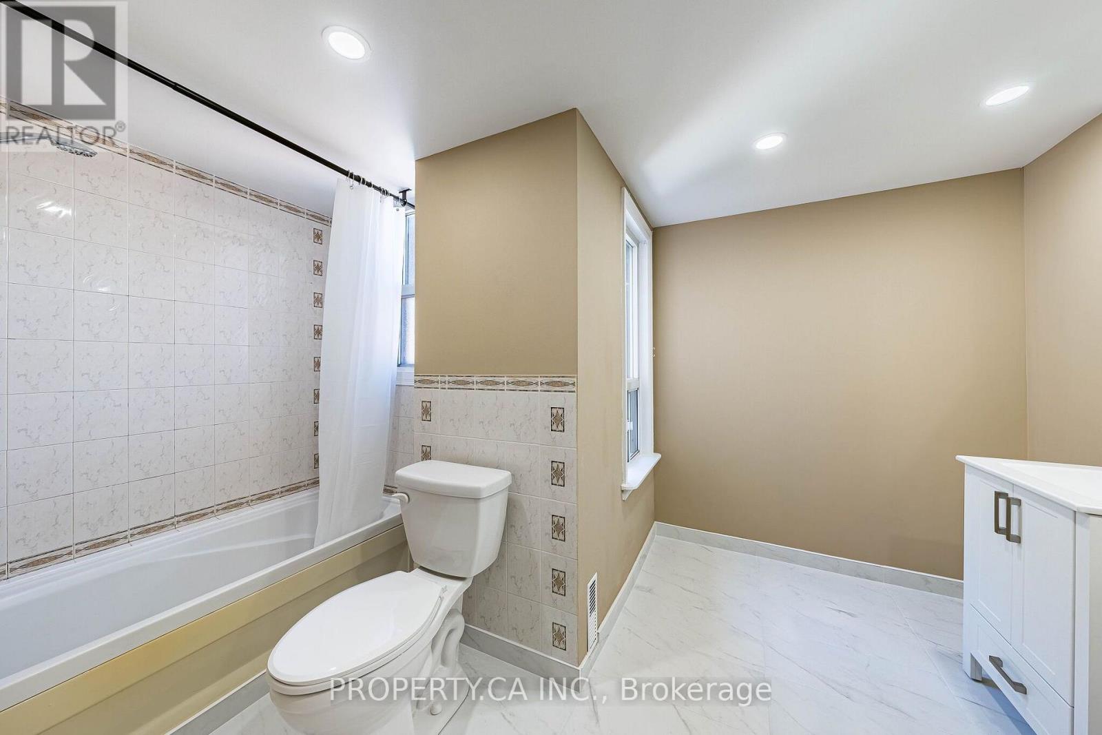 32 Frankdale Avenue, Toronto (Danforth Village-East York), Ontario  M4J 3Z9 - Photo 35 - E13880088