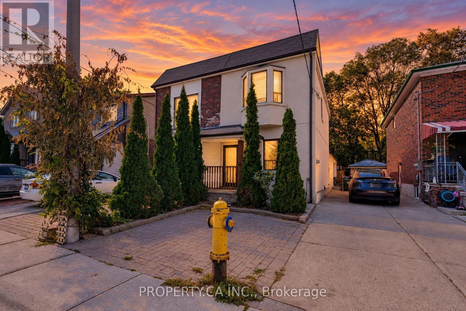 32 Frankdale Avenue, Toronto (Danforth Village-East York), Ontario  M4J 3Z9 - Photo 4 - E13880088