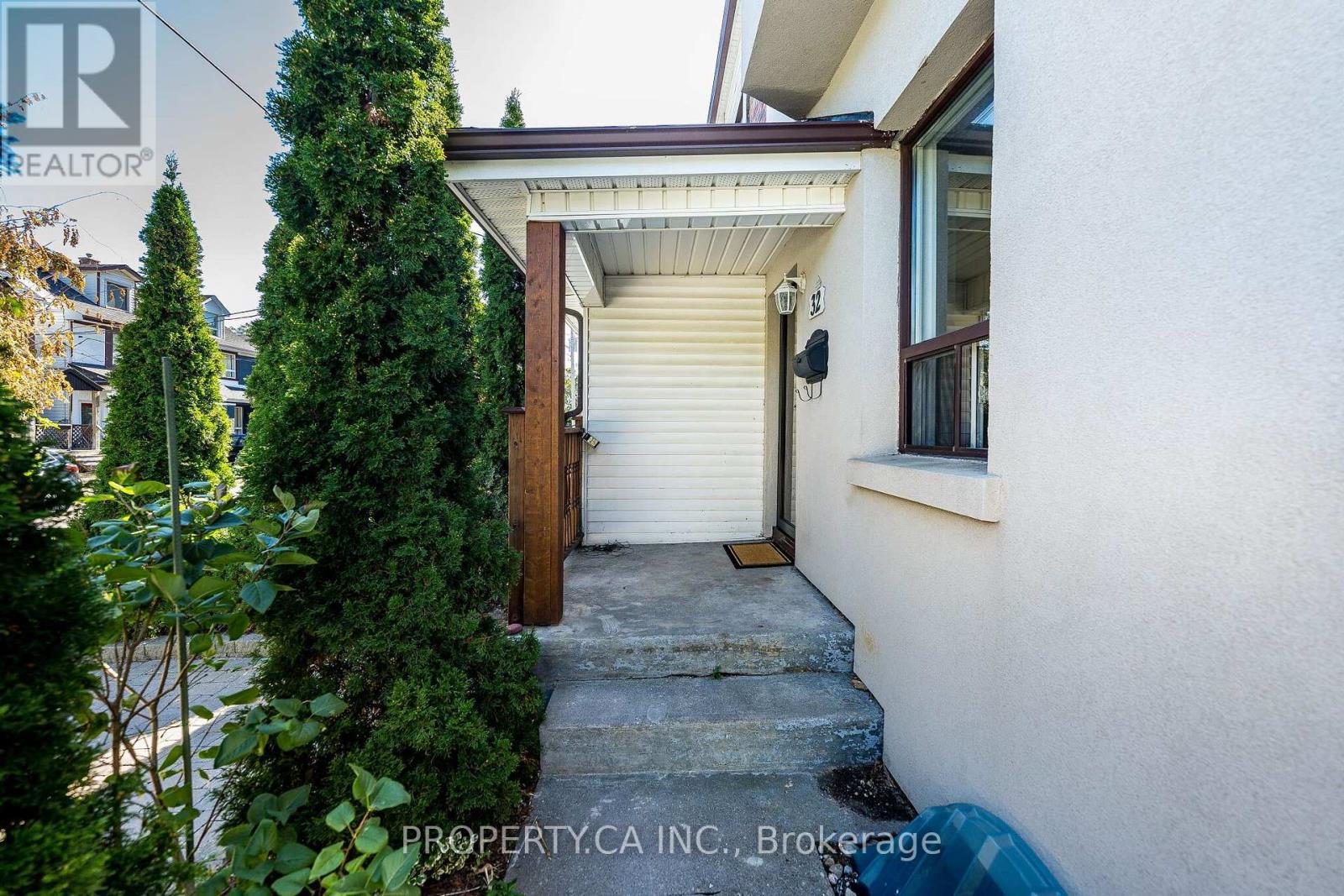 32 Frankdale Avenue, Toronto (Danforth Village-East York), Ontario  M4J 3Z9 - Photo 7 - E13880088