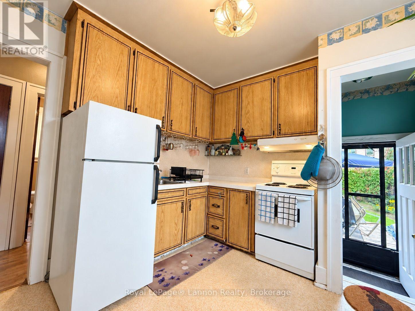 362 Mckellar Street N, Thunder Bay, Ontario  P7C 3Z7 - Photo 9 - X13880286