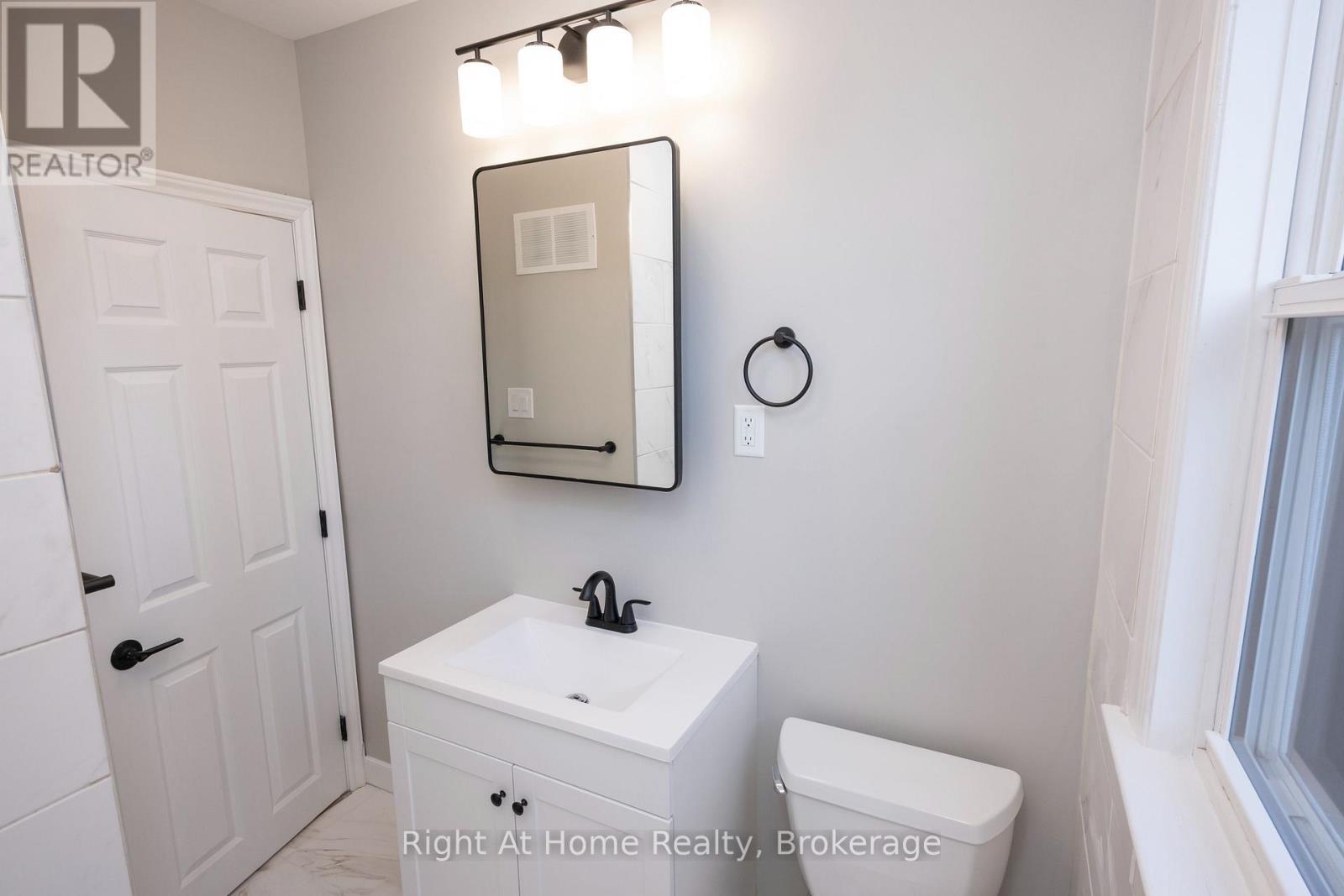 163 Mckibbin Street, Thunder Bay, Ontario  P7B 4B6 - Photo 22 - X13880294