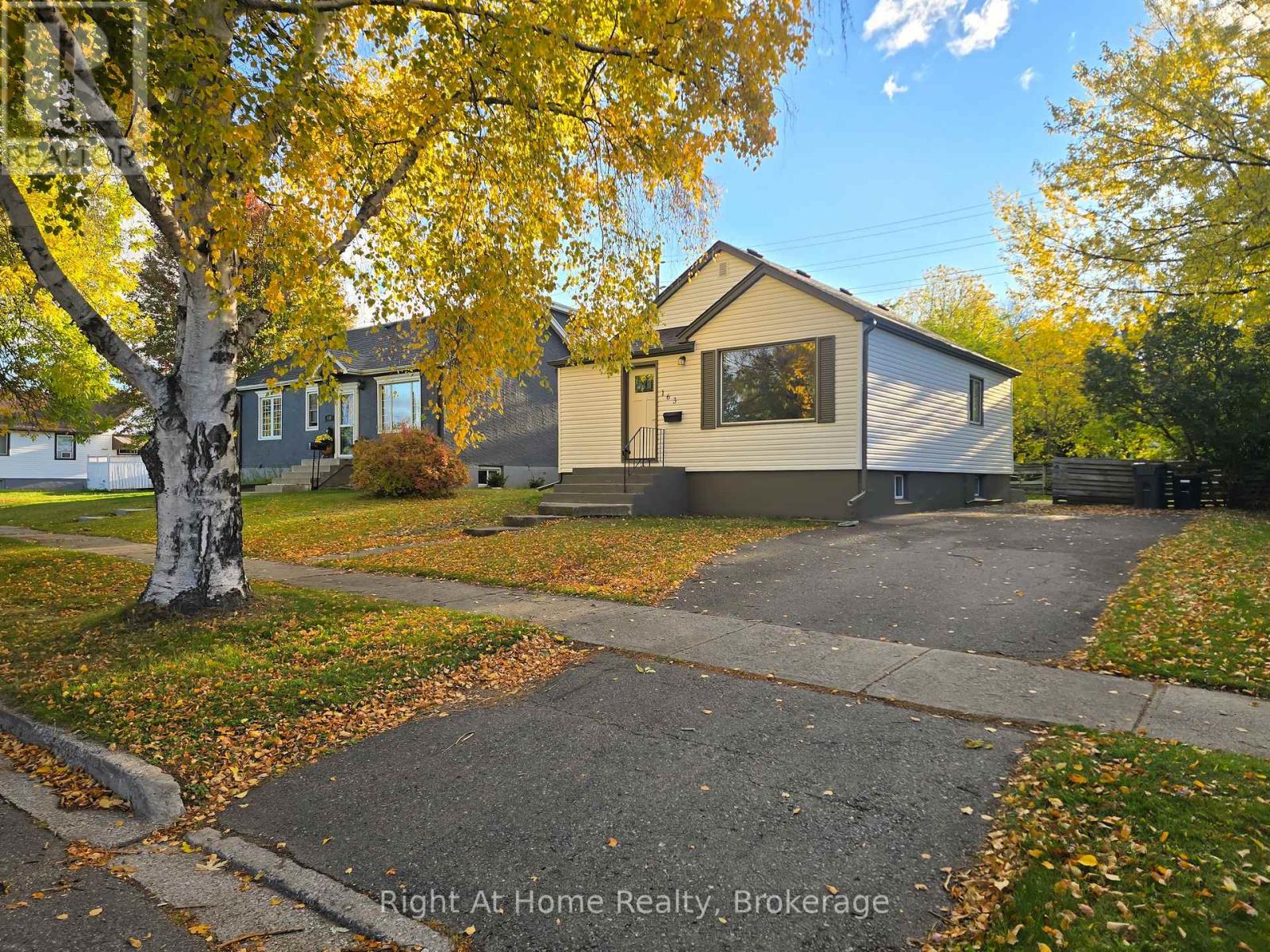 163 Mckibbin Street, Thunder Bay, Ontario  P7B 4B6 - Photo 3 - X13880294