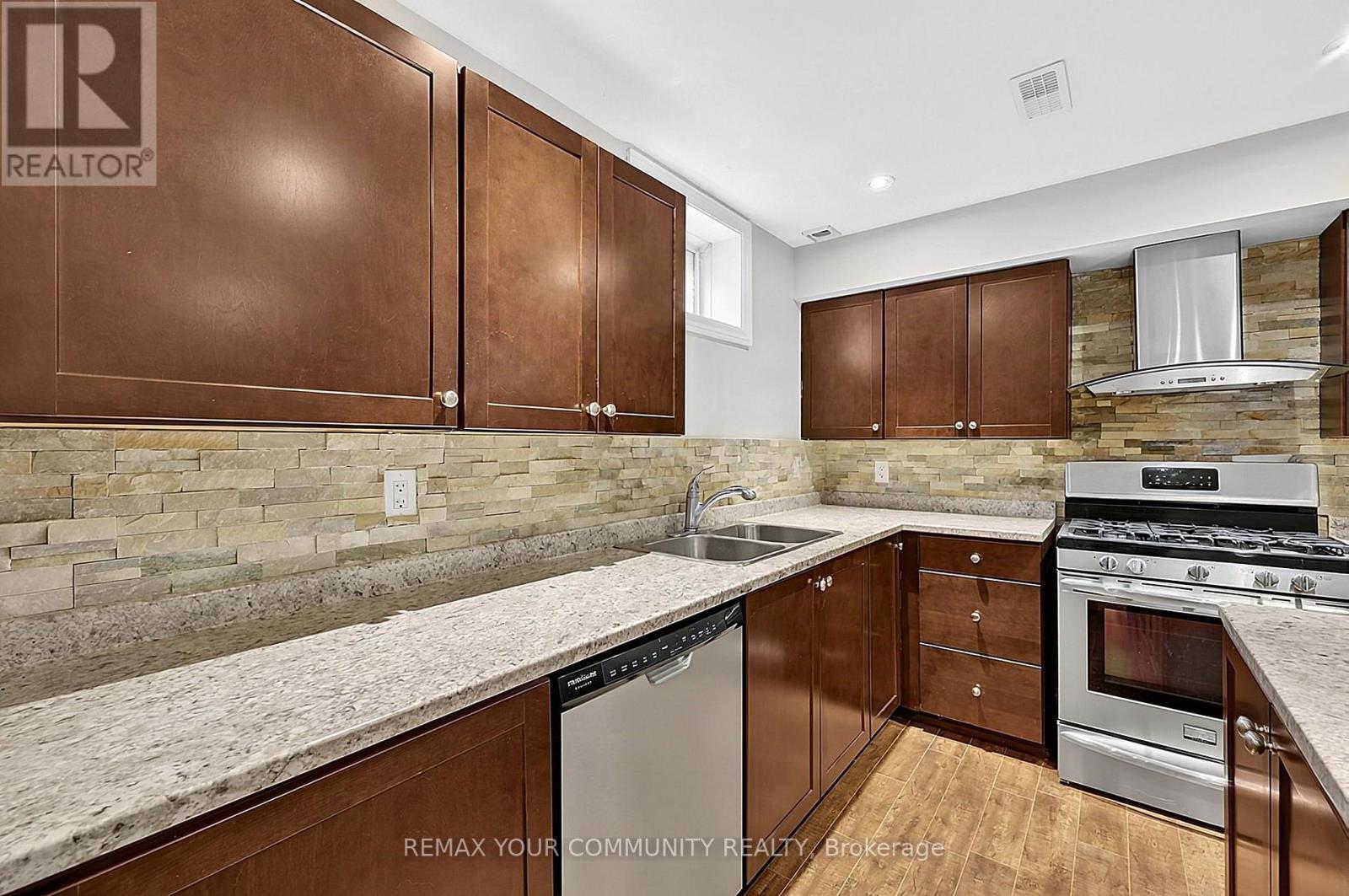 161 Richardson Crescent, Bradford West Gwillimbury, Ontario  L3Z 0N5 - Photo 42 - N13879992