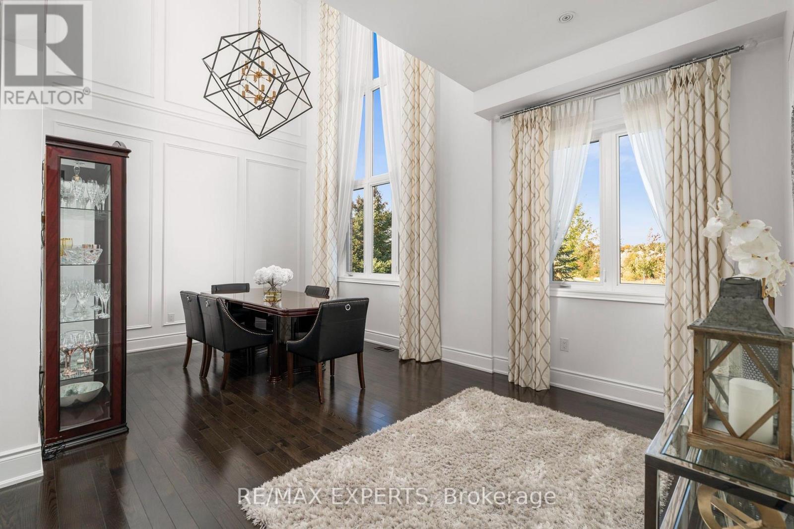 16 Thomas Noble Court, King, Ontario  L7B 0A3 - Photo 10 - N13880018