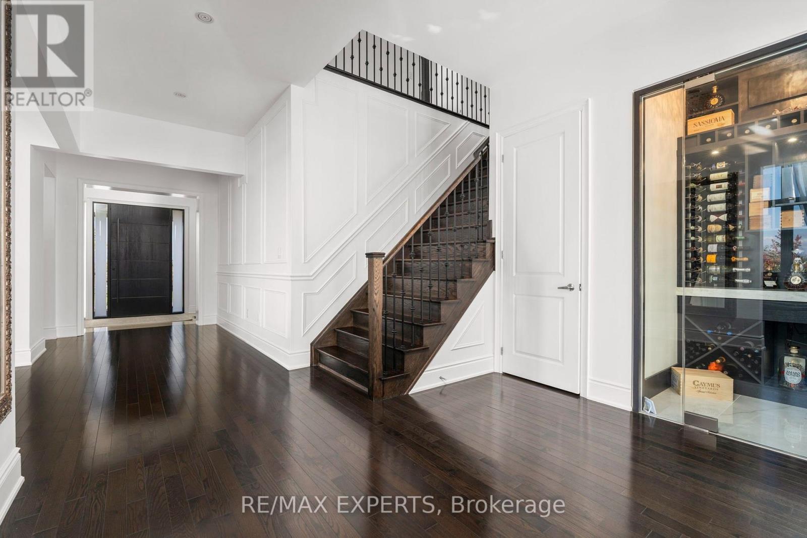 16 Thomas Noble Court, King, Ontario  L7B 0A3 - Photo 13 - N13880018