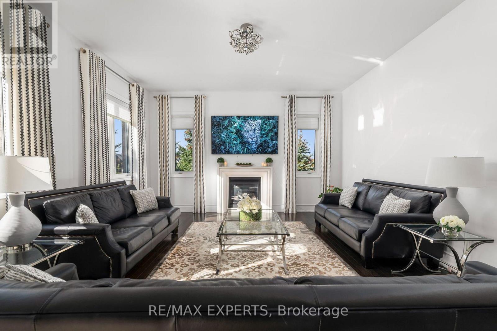 16 Thomas Noble Court, King, Ontario  L7B 0A3 - Photo 15 - N13880018