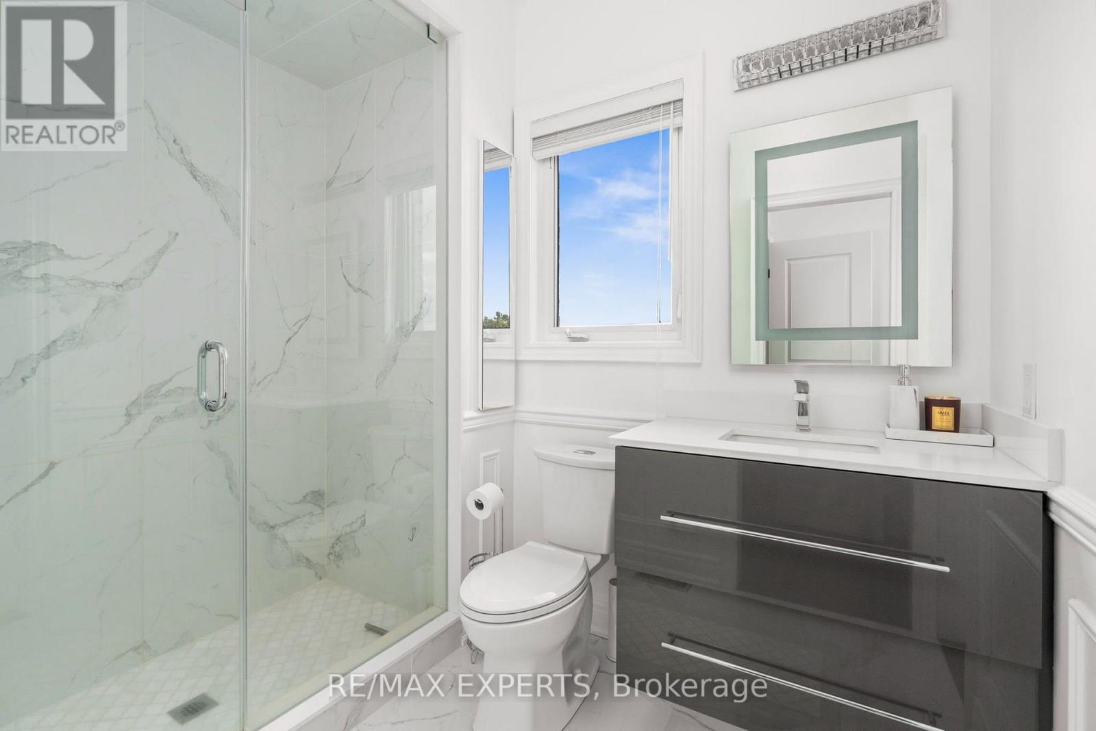 16 Thomas Noble Court, King, Ontario  L7B 0A3 - Photo 40 - N13880018