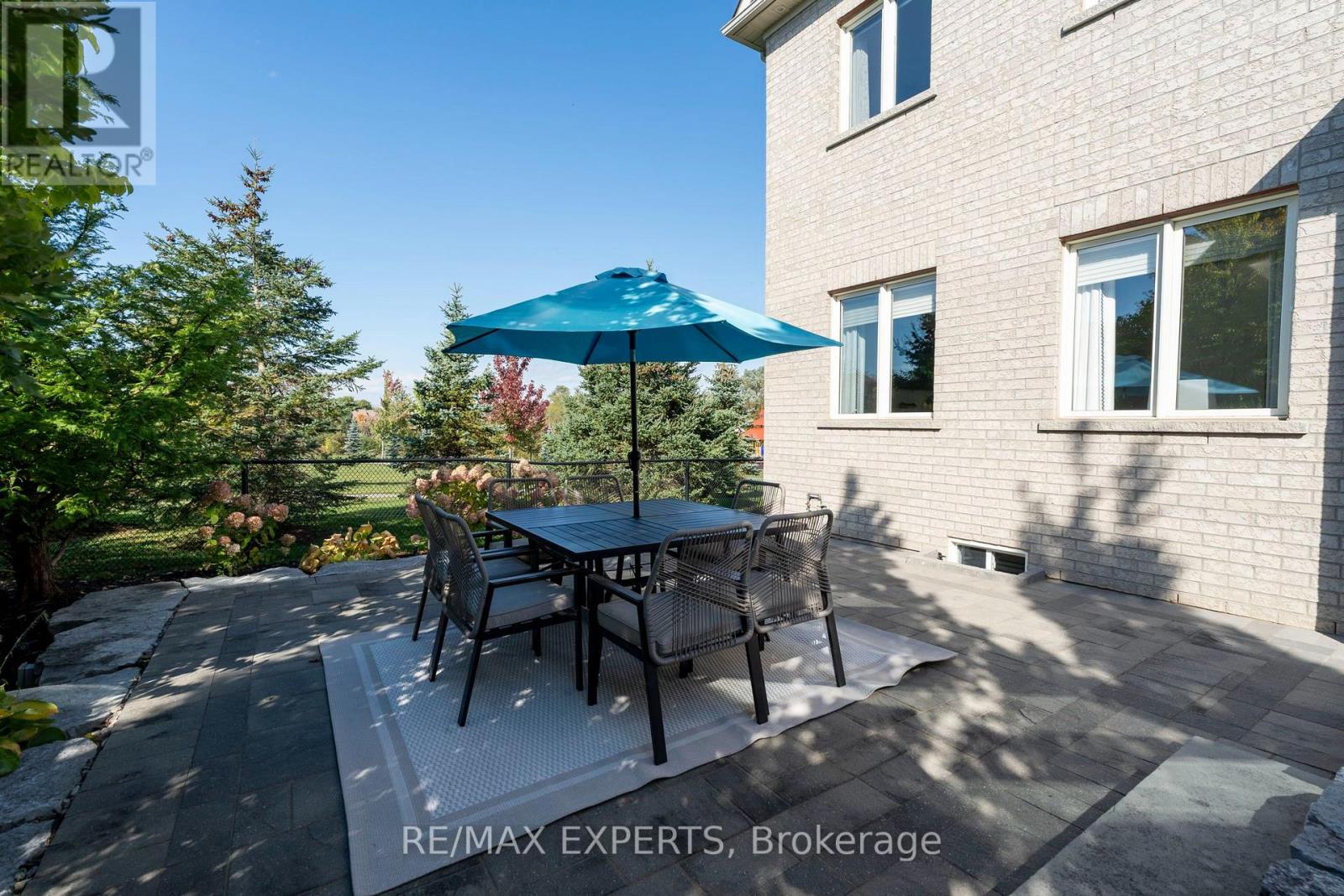 16 Thomas Noble Court, King, Ontario  L7B 0A3 - Photo 42 - N13880018