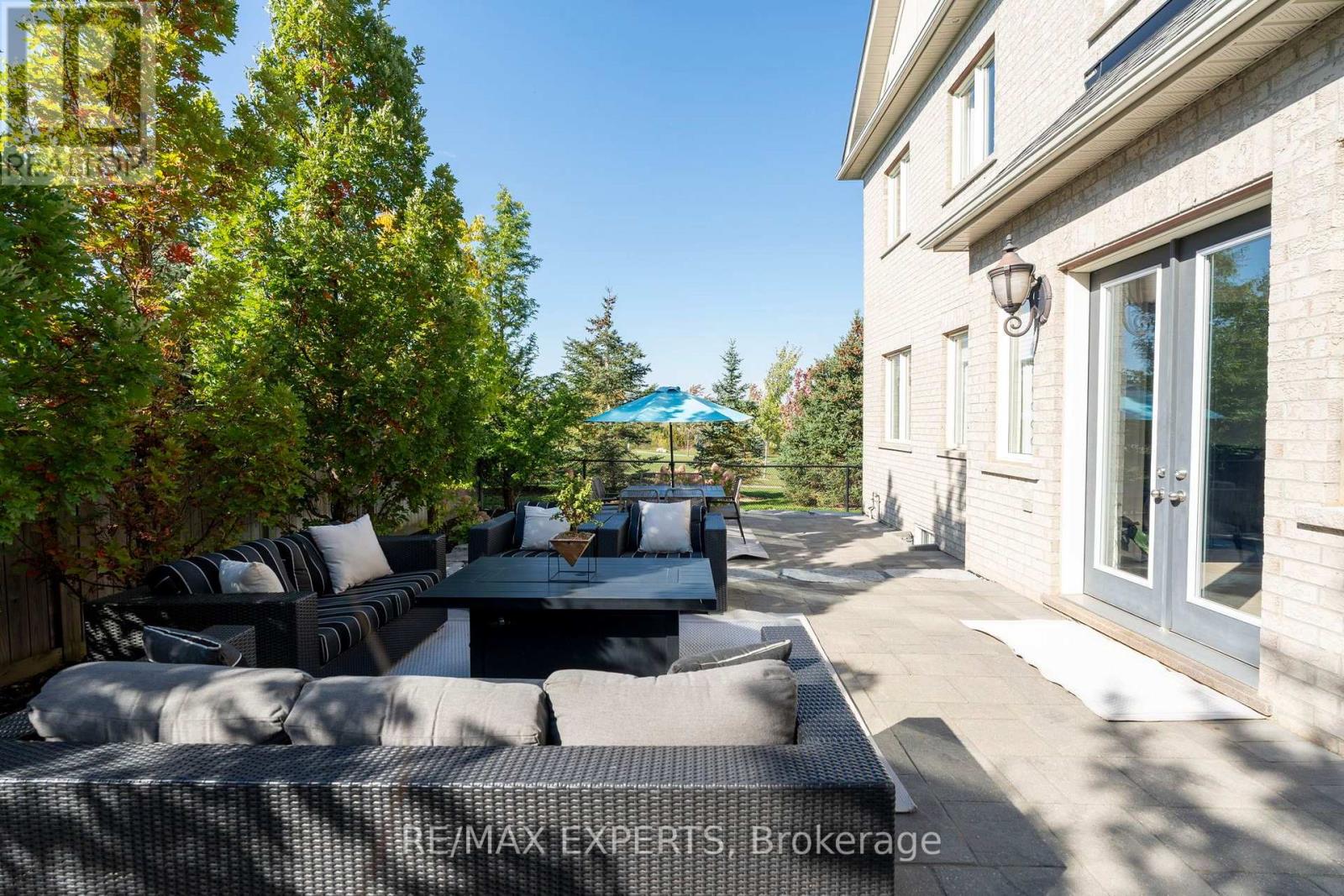 16 Thomas Noble Court, King, Ontario  L7B 0A3 - Photo 46 - N13880018