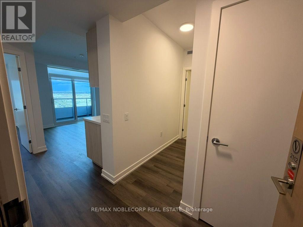 2112 - 5 Meadowdale Road, Vaughan (Vaughan Corporate Centre), Ontario  L4K 0C7 - Photo 2 - N13880204