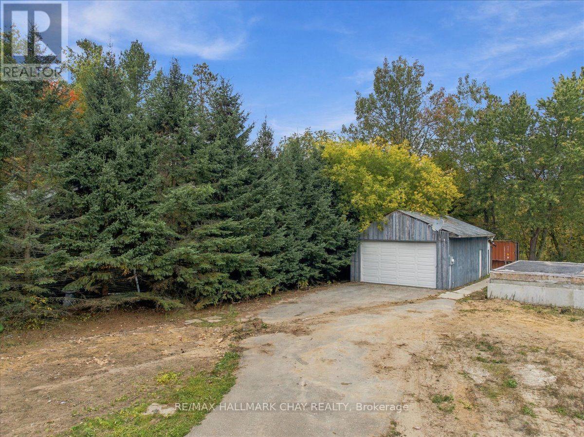 8240 Main Street, Adjala-Tosorontio, Ontario  L0M 1M0 - Photo 4 - N13880302