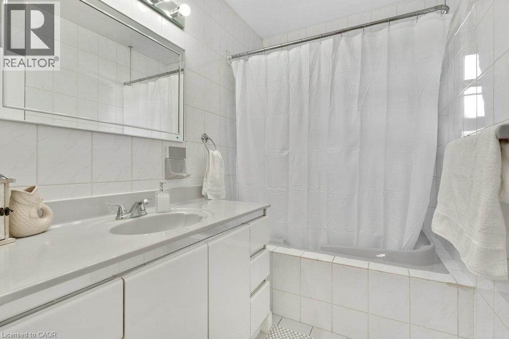 52 Third Avenue, Cambridge, Ontario  N1S 2C6 - Photo 25 - 40865061