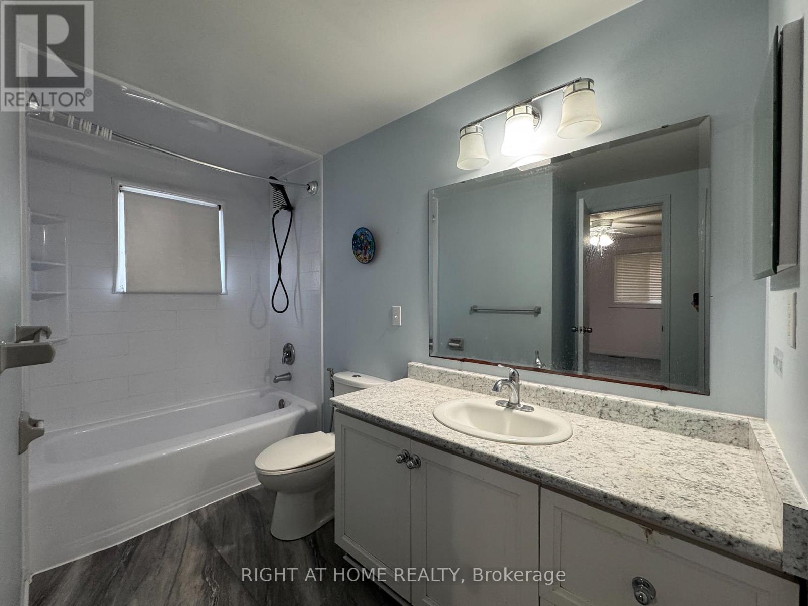 6 Hickling Trail, Barrie (Grove East), Ontario  L4M 5V7 - Photo 7 - S13880092