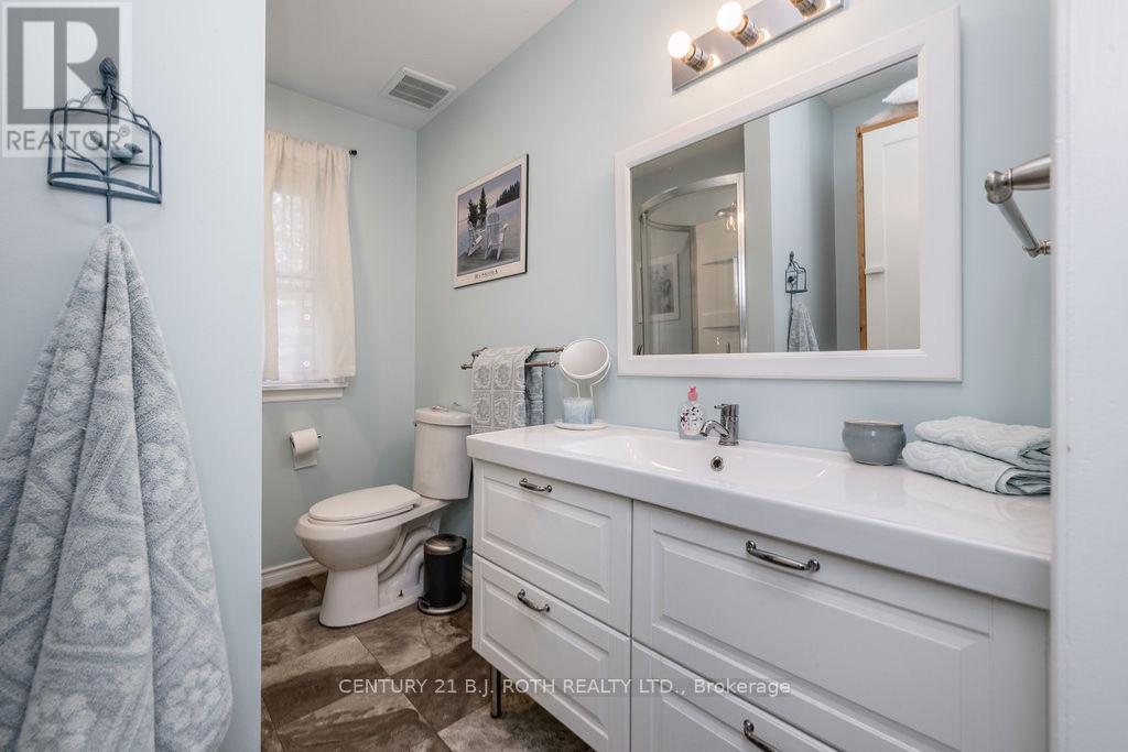 61 Ward Avenue, Oro-Medonte, Ontario  L3V 0J9 - Photo 18 - S13880316