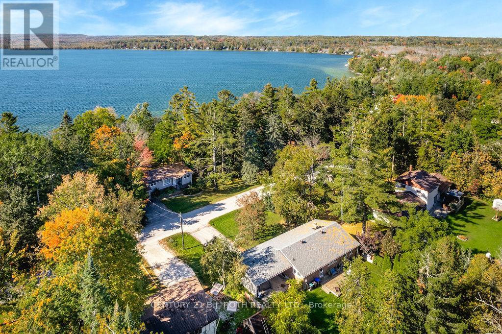 61 Ward Avenue, Oro-Medonte, Ontario  L3V 0J9 - Photo 2 - S13880316
