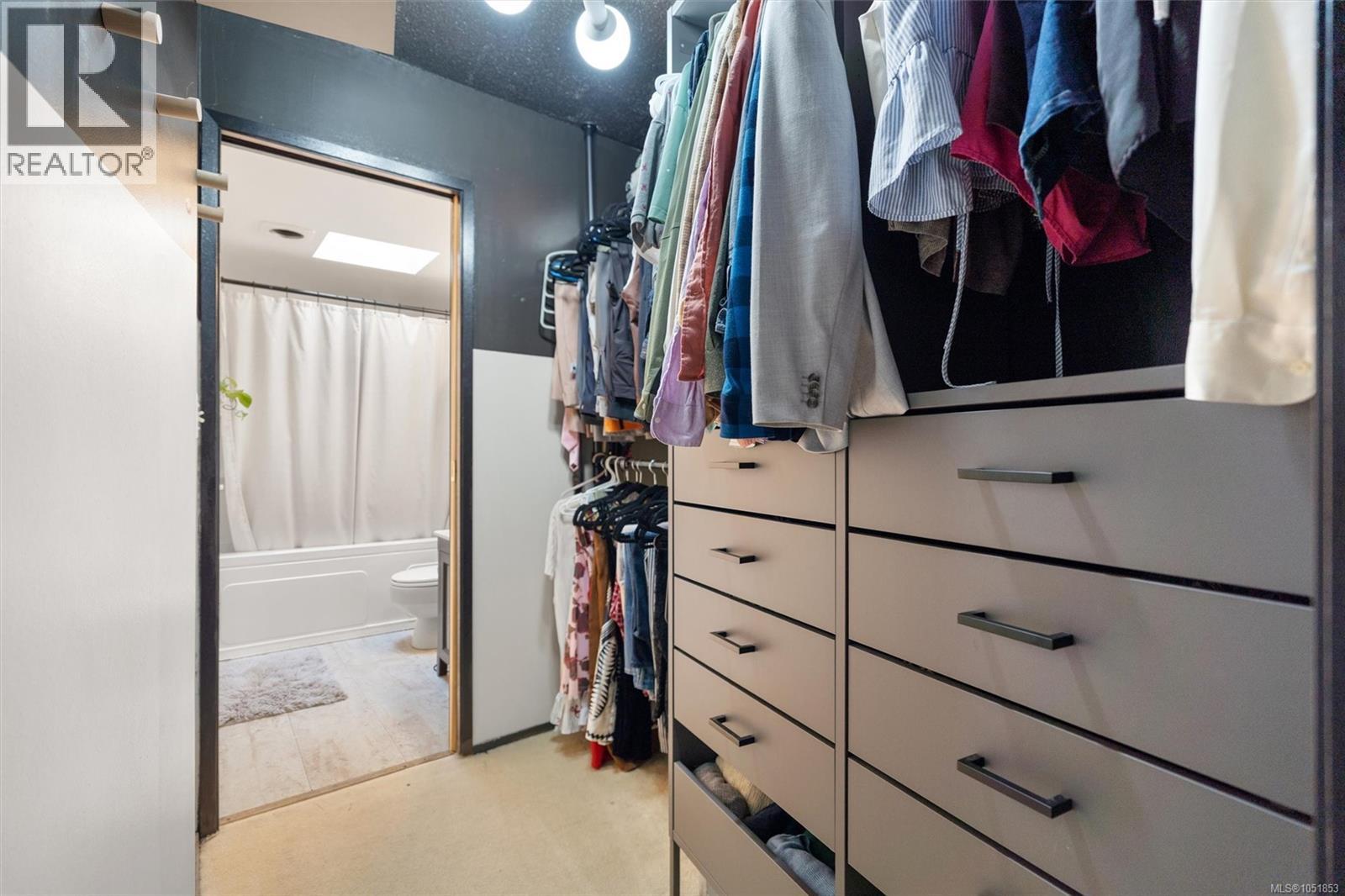 306 1518 Pandora Ave