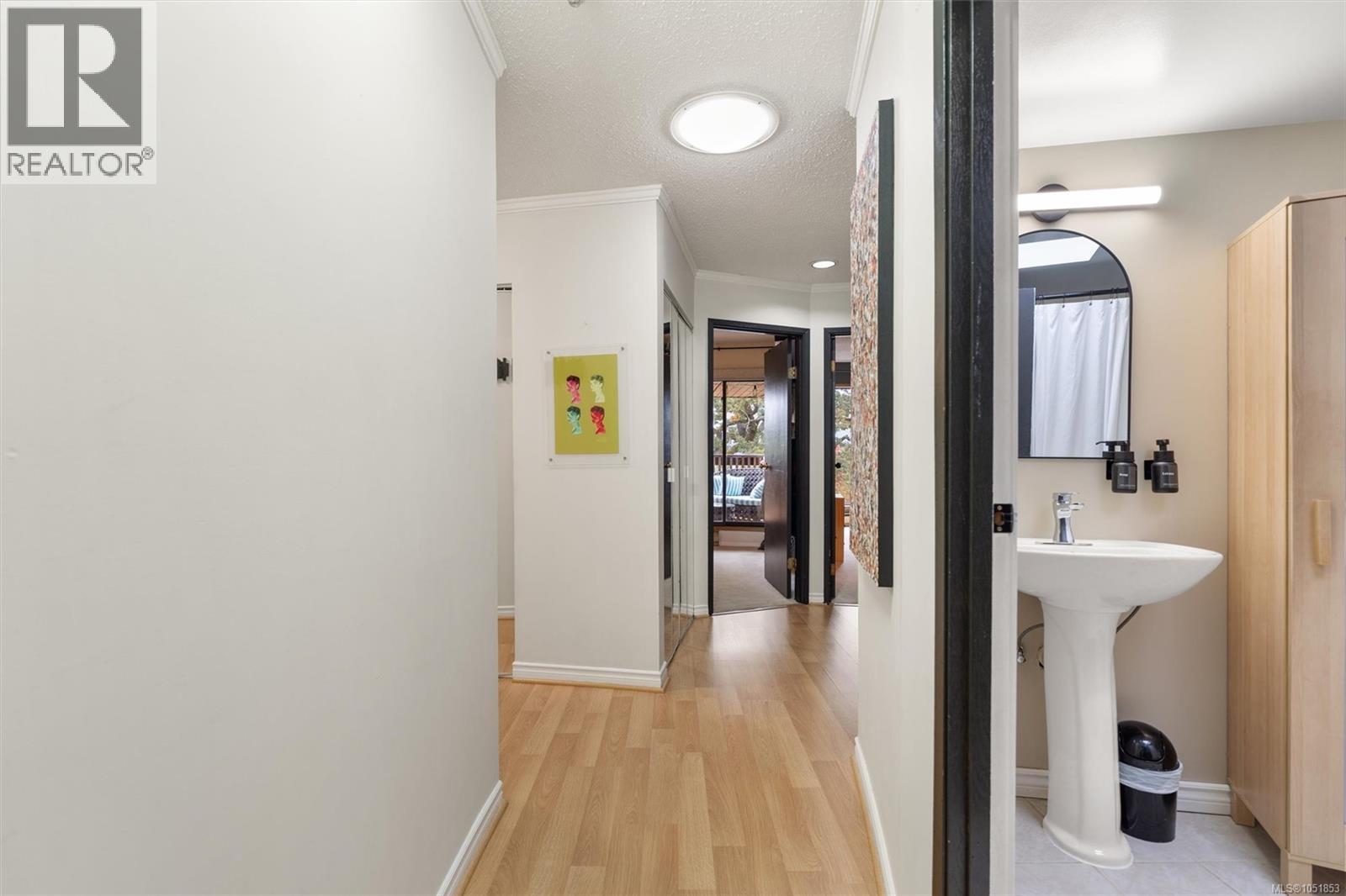 306 1518 Pandora Ave