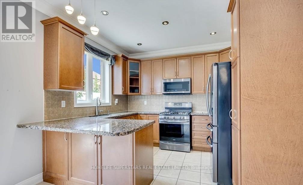 26 Maybeck Drive, Brampton, Ontario  L6X 0Z1 - Photo 9 - W13879976