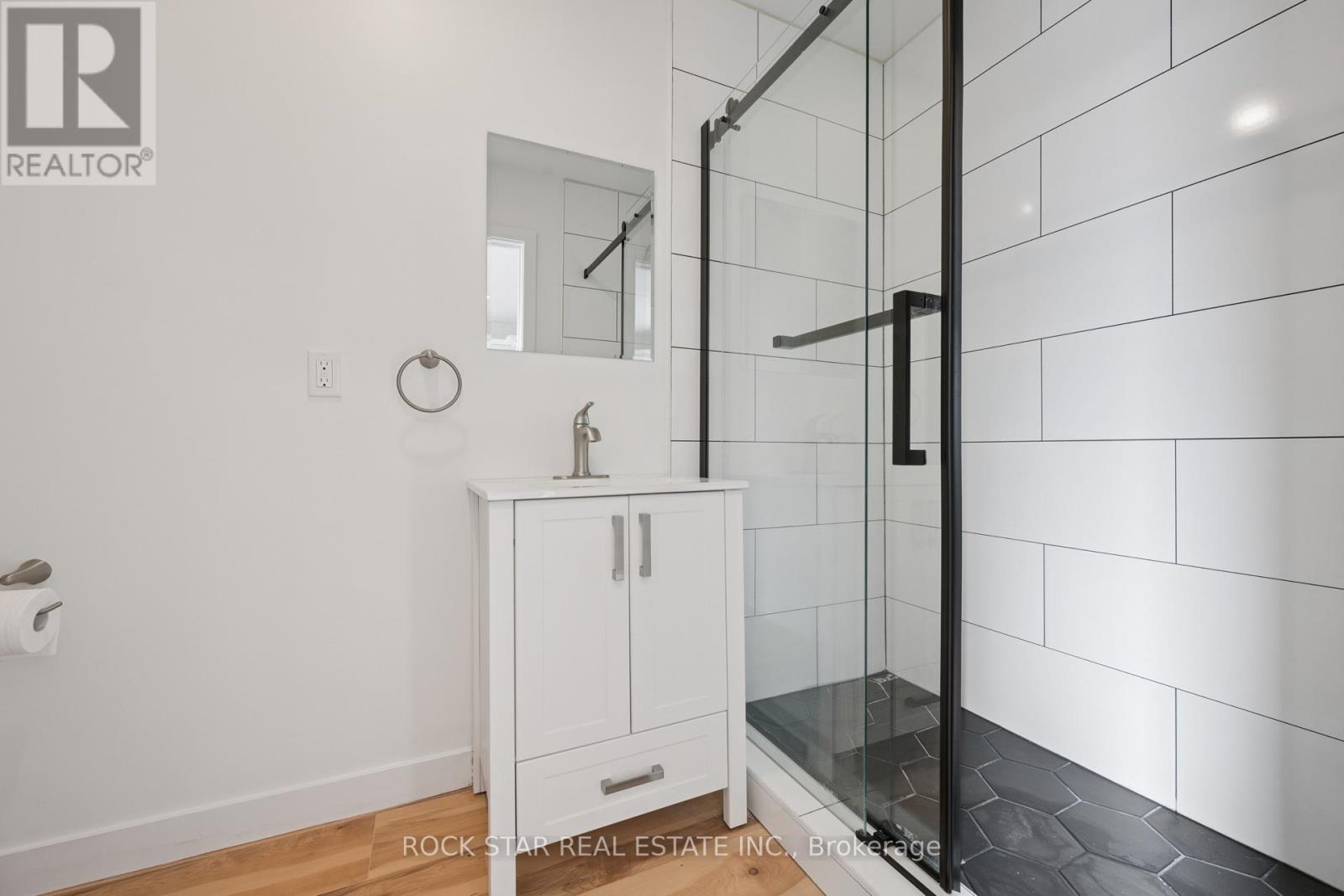 20 Braeburn Avenue, Toronto, Ontario  M9P 2J3 - Photo 40 - W13880128