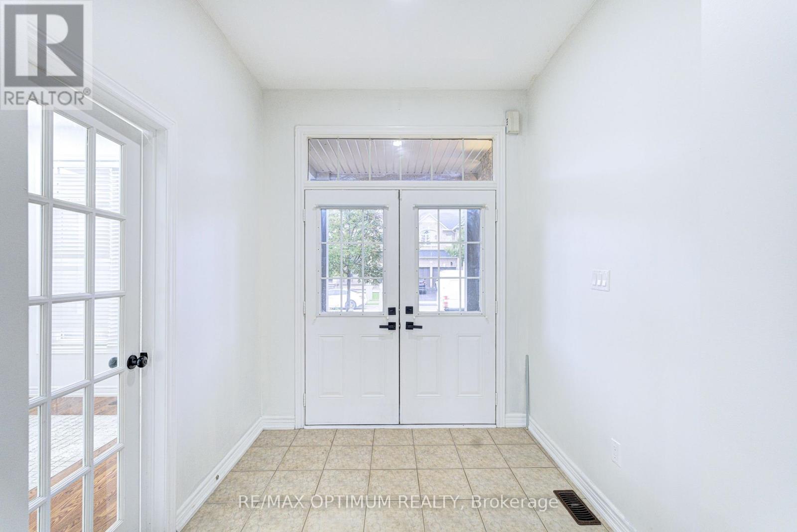 62 Egypt Drive, Brampton, Ontario  L6R 0S4 - Photo 4 - W13880142
