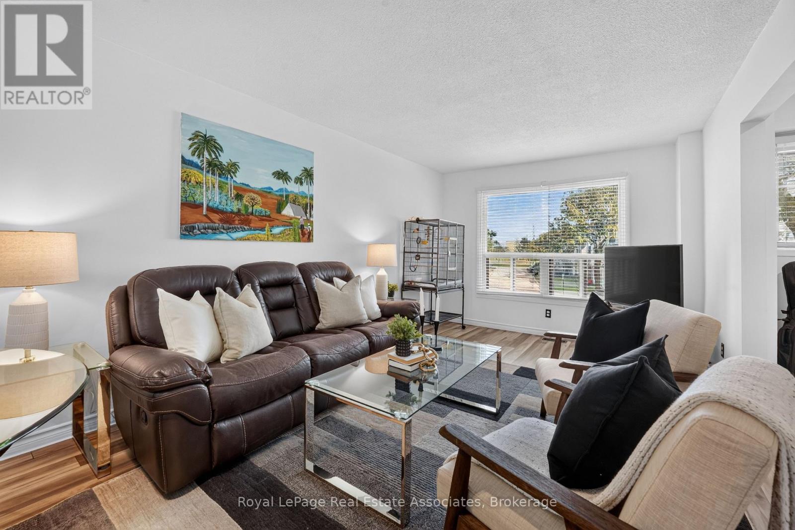 6 Ellerslie Road, Brampton, Ontario  L6T 4C2 - Photo 6 - W13880190