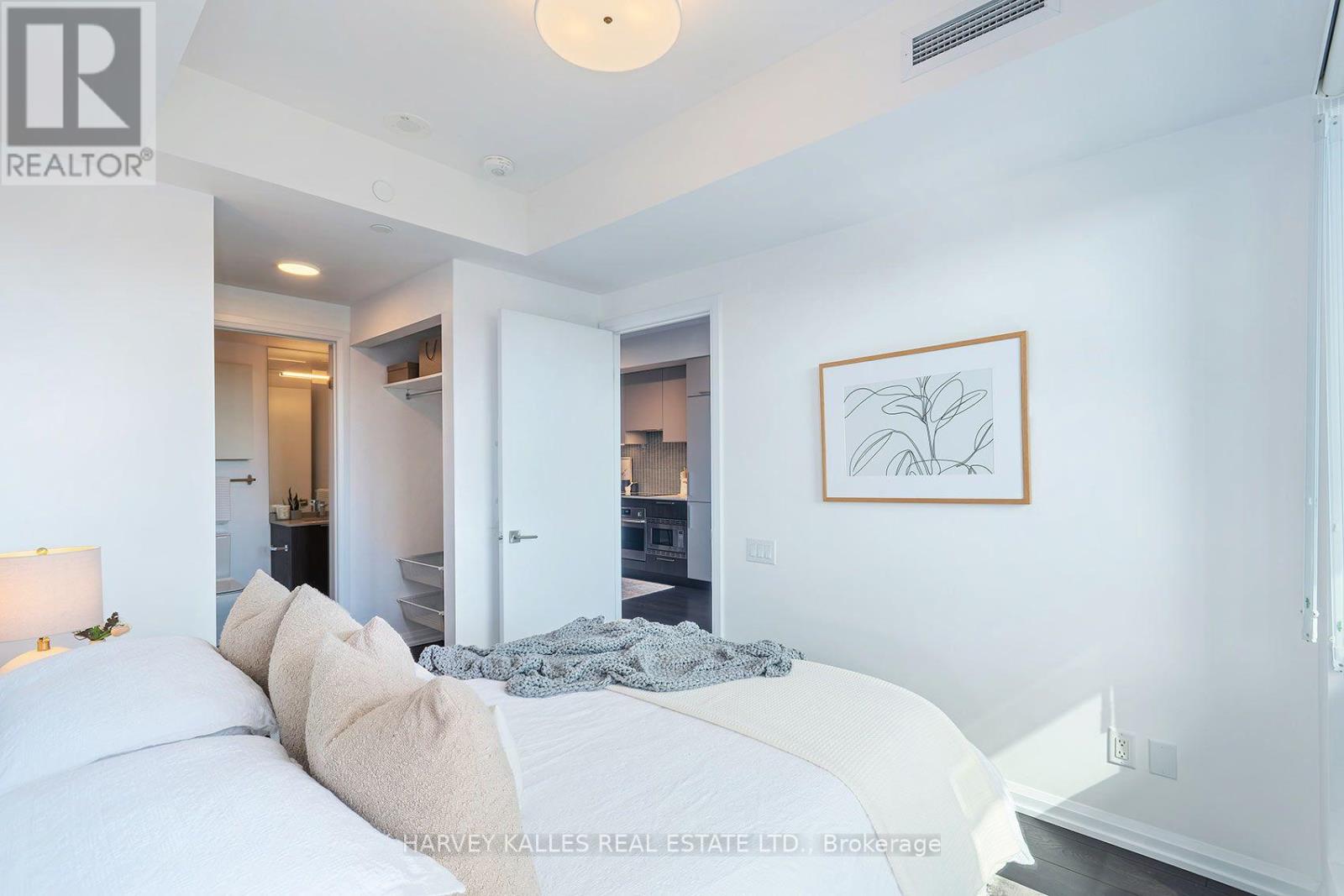 412 - 4208 Dundas Street W, Toronto, Ontario  M8X 0B1 - Photo 13 - W13812046