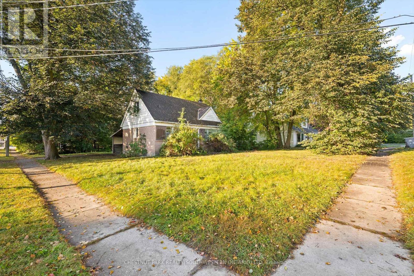 2 Lincoln Crescent, Guelph, Ontario  N1E 1Y8 - Photo 3 - X13880010
