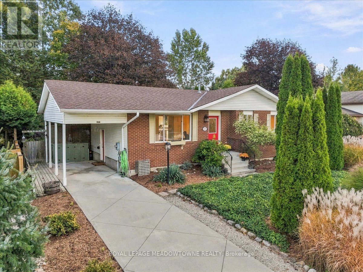 137 ORCHARD DRIVE, Blue Mountains, Ontario