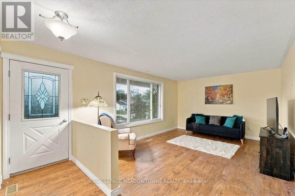 137 Orchard Drive, Blue Mountains, Ontario  N0H 2P0 - Photo 5 - X13880052