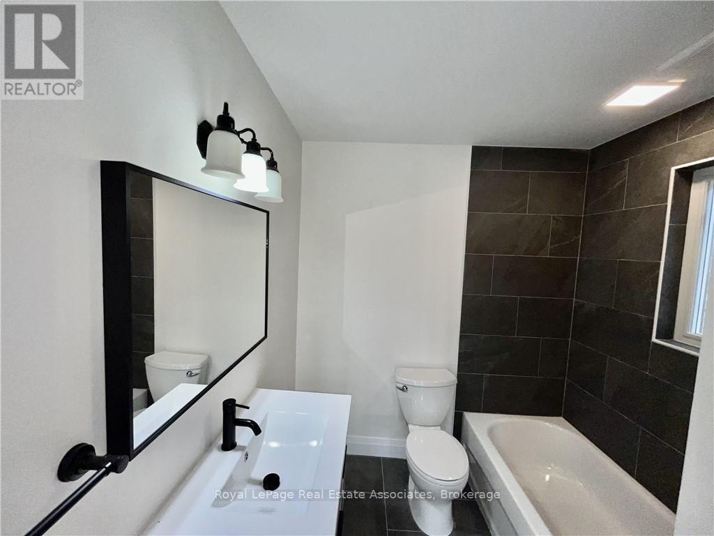 Upper - 289 Fairfield Avenue, Hamilton, Ontario  L8H 5H5 - Photo 11 - X13880078