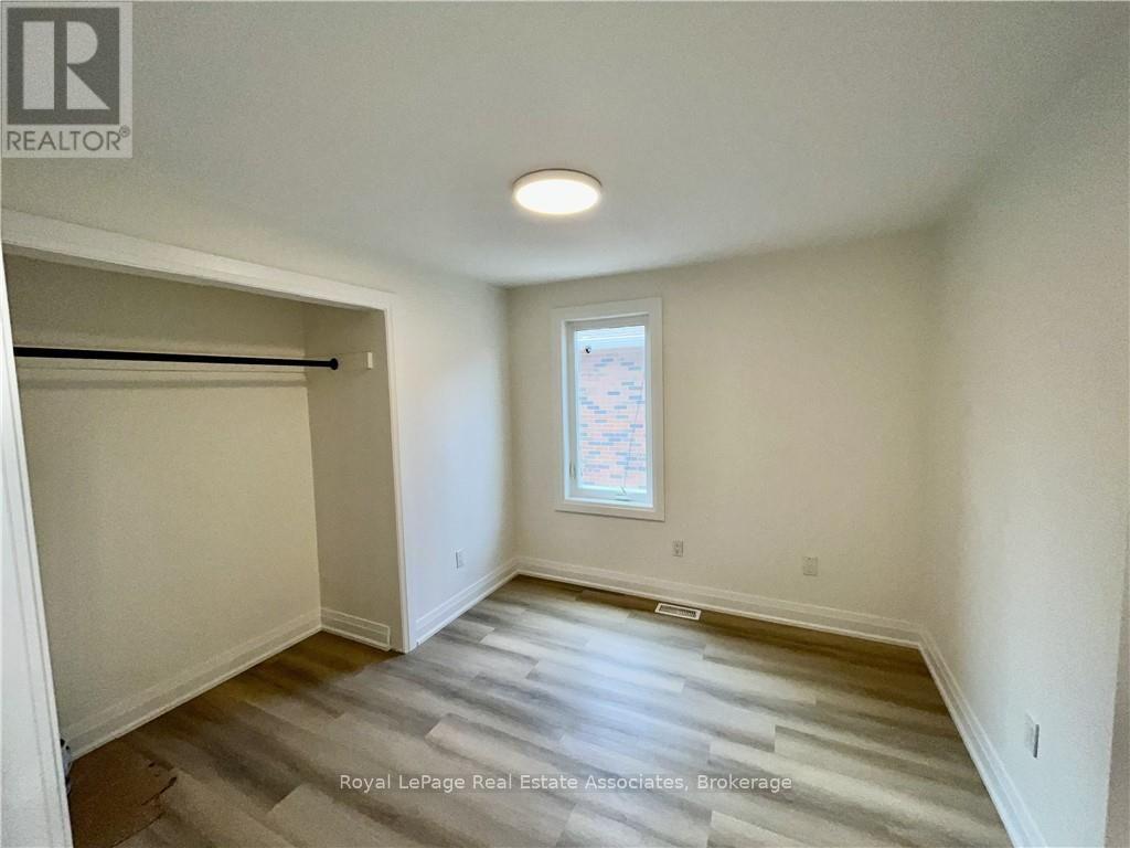 Upper - 289 Fairfield Avenue, Hamilton, Ontario  L8H 5H5 - Photo 8 - X13880078