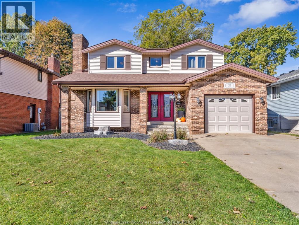 9 EVANS AVENUE, Leamington, Ontario