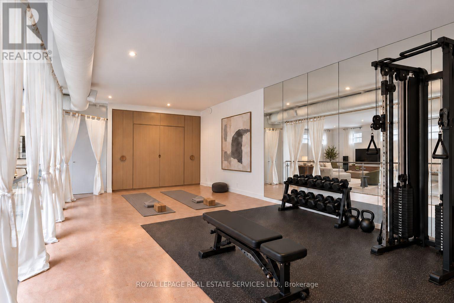 1 Roof Garden Lane, Toronto, Ontario  M6H 1R2 - Photo 19 - W13414022