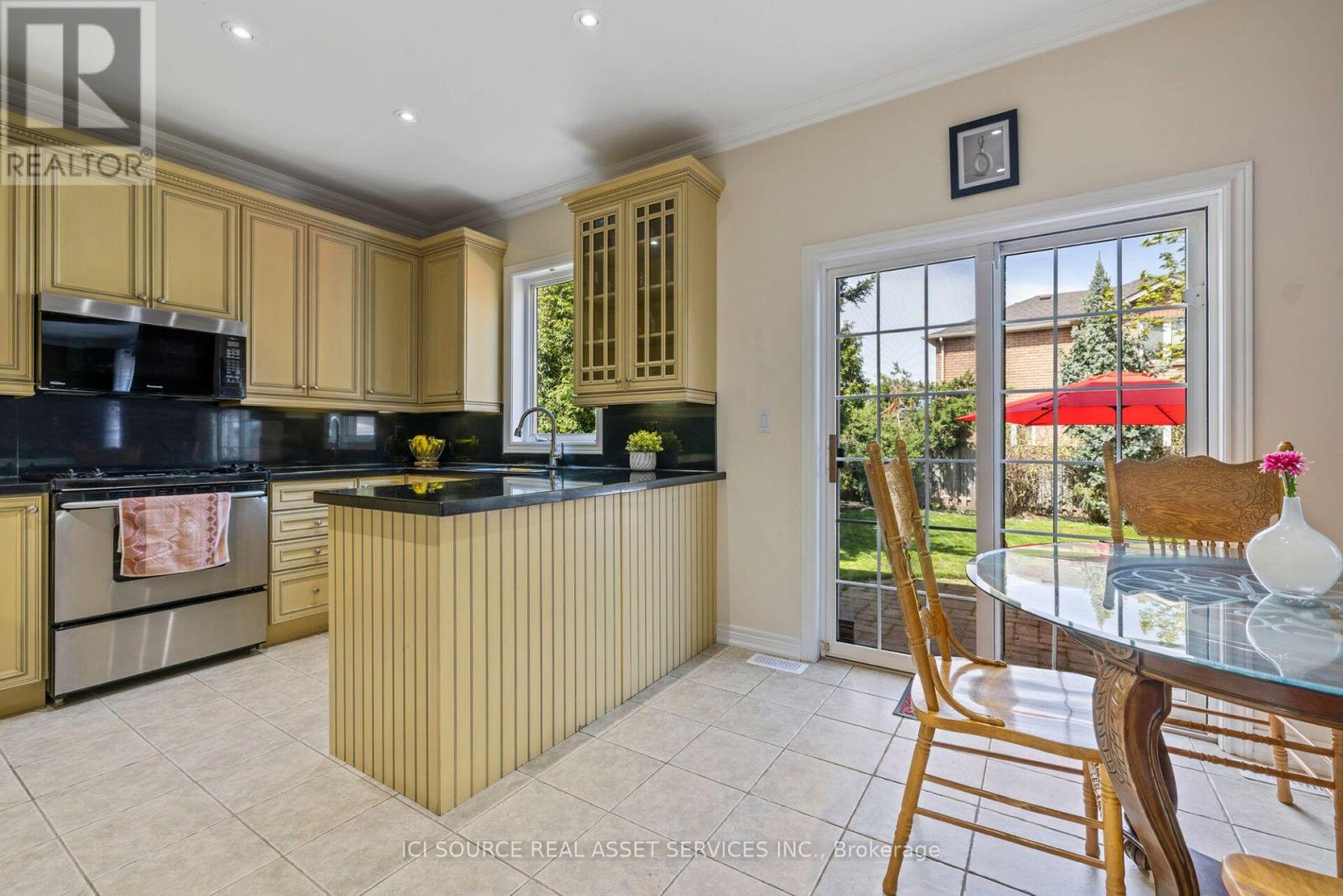 2317 Parkglen Avenue, Oakville, Ontario  L6M 4R3 - Photo 4 - W13859594