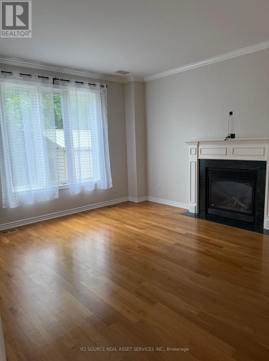 2317 Parkglen Avenue, Oakville, Ontario  L6M 4R3 - Photo 12 - W13859594